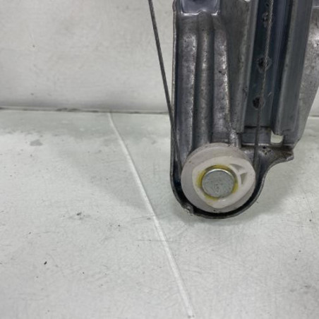 Leve vitre electrique arriere gauche OPEL ZAFIRA B