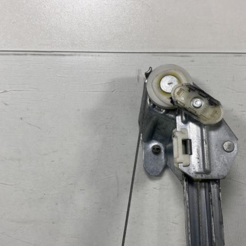 Leve vitre electrique arriere gauche OPEL ZAFIRA B Photo n°4