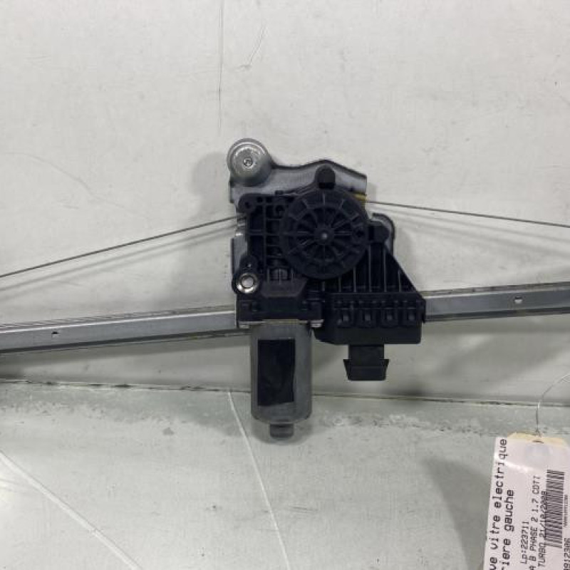 Leve vitre electrique arriere gauche OPEL ZAFIRA B Photo n°5