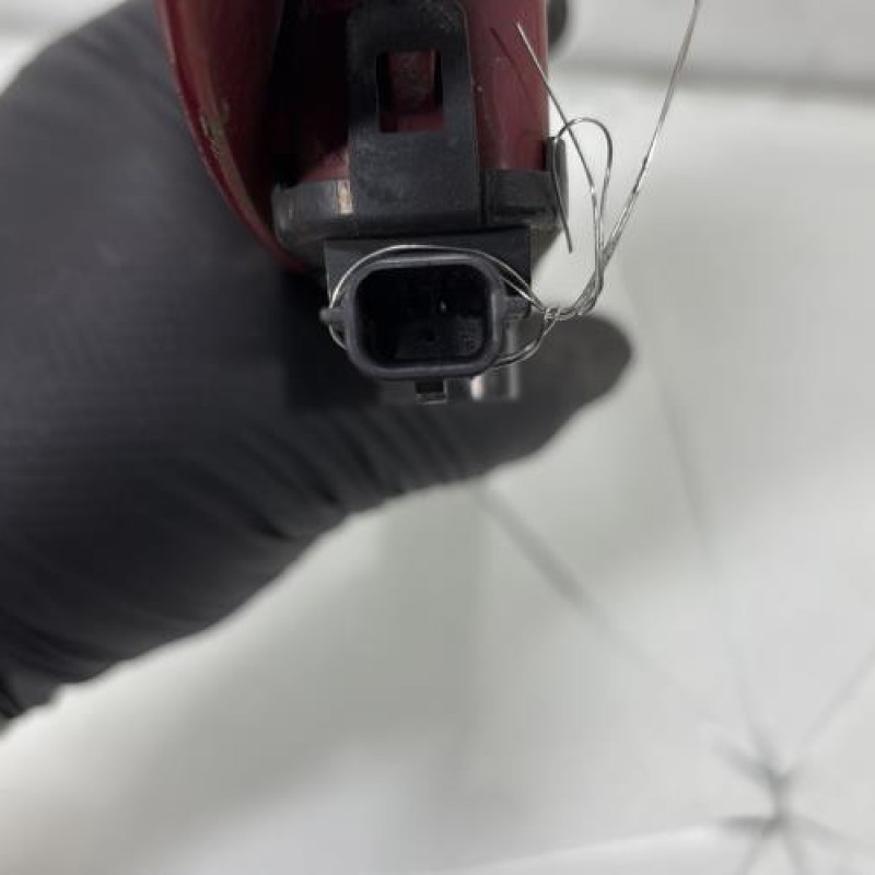 Feu arriere stop central RENAULT CLIO 3 Photo n°4