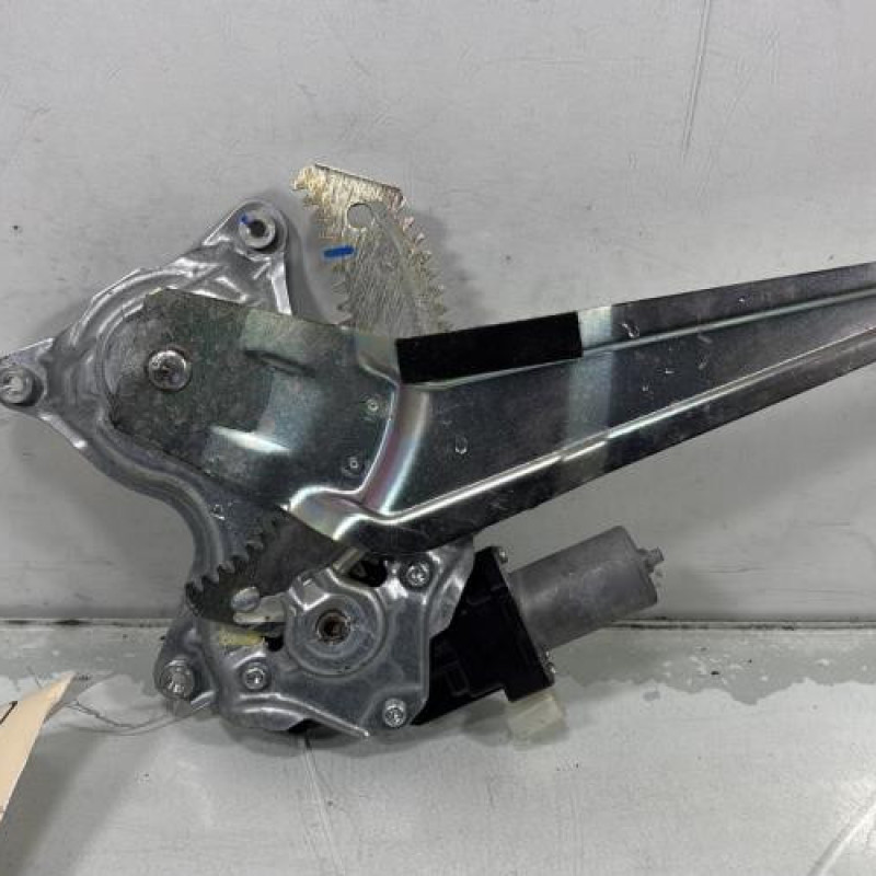 Leve vitre electrique arriere gauche SUZUKI CELERIO Photo n°2