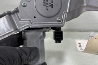 Moteur essuie glace arriere SUZUKI CELERIO