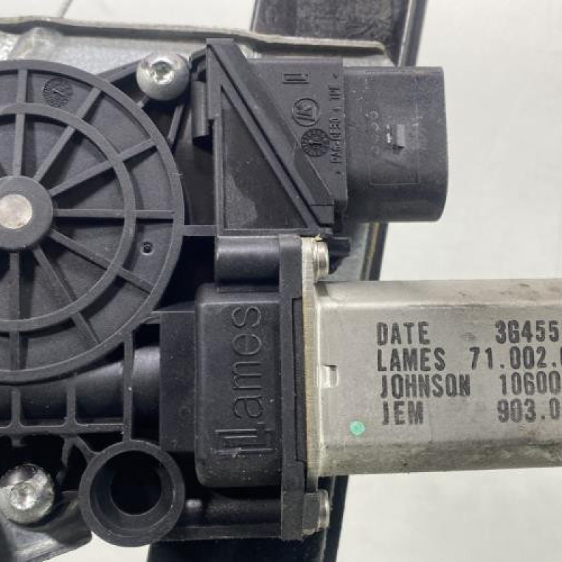 Leve vitre electrique arriere gauche BMW SERIE 3 E90 Photo n°3