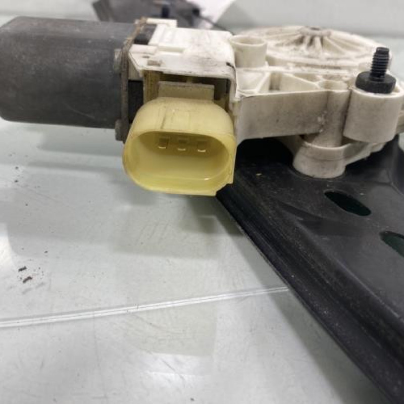 Leve vitre electrique avant gauche BMW SERIE 3 E90 Photo n°2