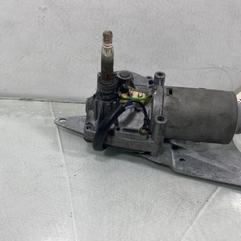 Moteur essuie glace arriere RENAULT TWINGO 1 Photo n°4