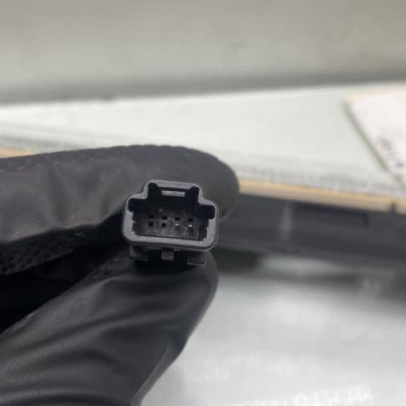 Feu arriere stop central RENAULT LAGUNA 3 Photo n°3