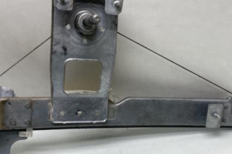 Leve vitre mecanique arriere droit DACIA DUSTER 1