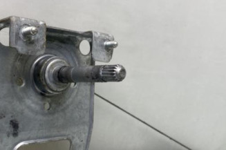 Leve vitre mecanique arriere droit DACIA DUSTER 1