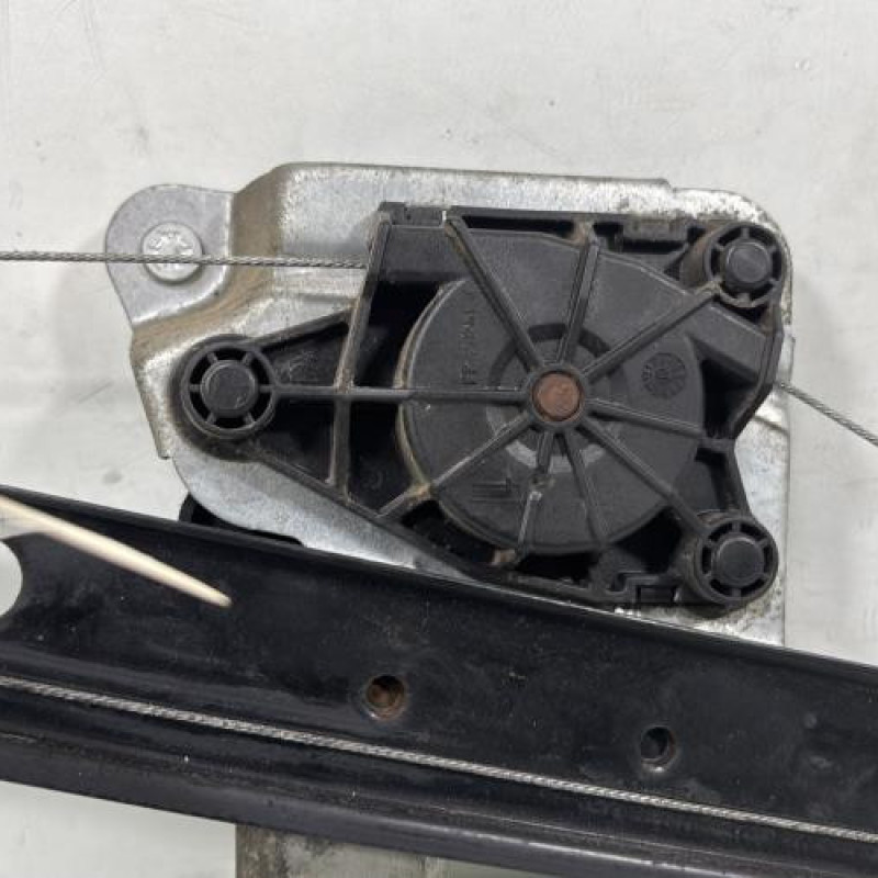Leve vitre electrique arriere droit BMW SERIE 1 E87 Photo n°7
