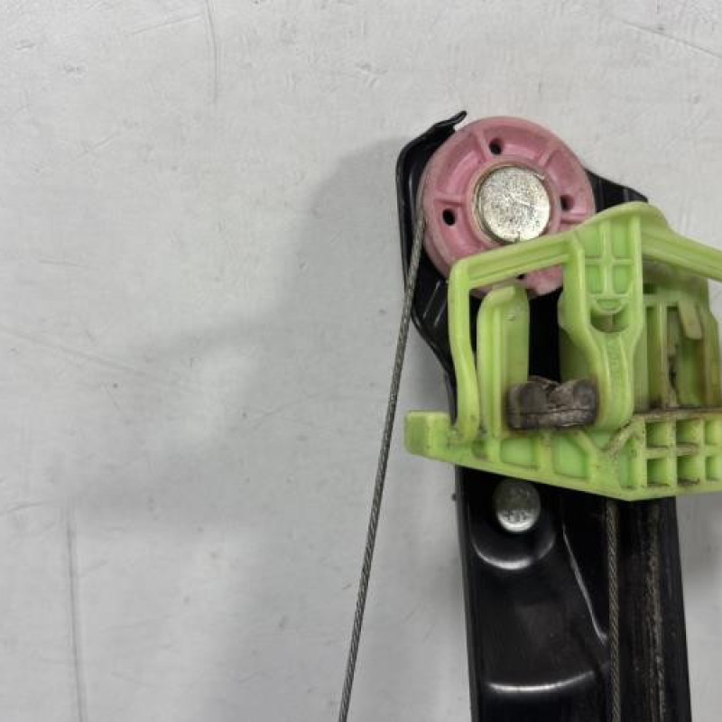 Leve vitre electrique arriere gauche BMW SERIE 1 E87 Photo n°2