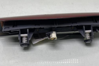 Feu arriere stop central OPEL CORSA E