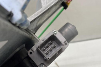 Leve vitre electrique avant droit OPEL CORSA E