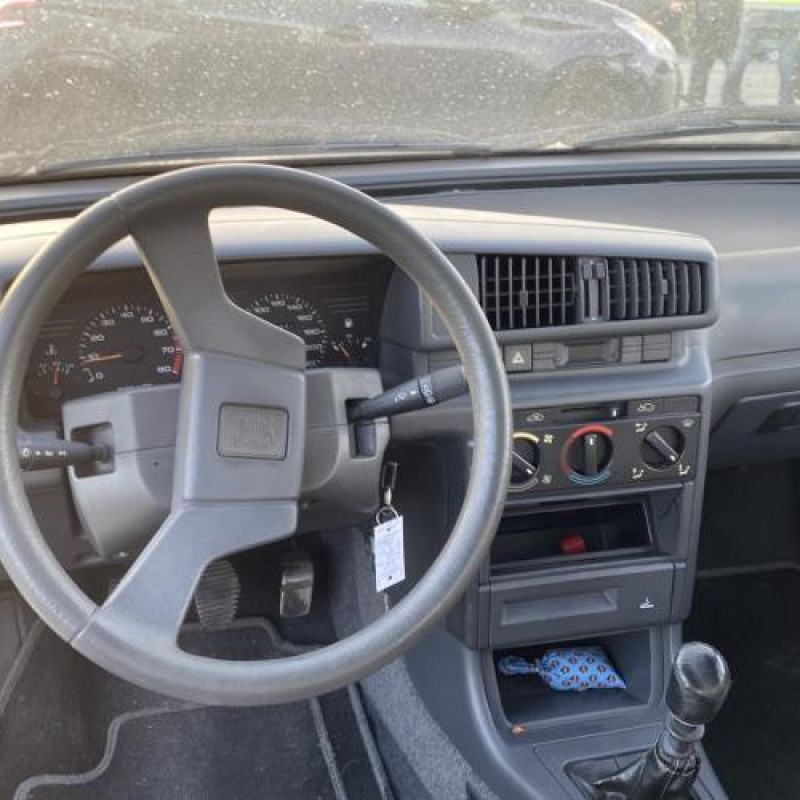 Tambour arriere droit PEUGEOT 405 Photo n°18