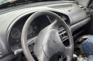 Tambour arriere droit PEUGEOT PARTNER 1