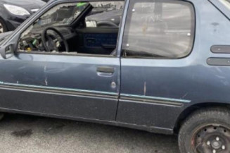 Cardan gauche (transmission) PEUGEOT 205