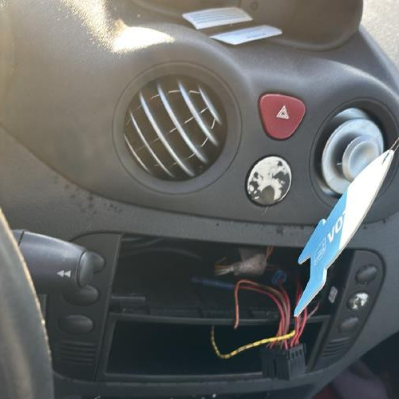 Reservoir essence CITROEN C2 Photo n°15