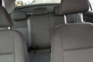 Malle/Hayon arriere VOLKSWAGEN GOLF 5