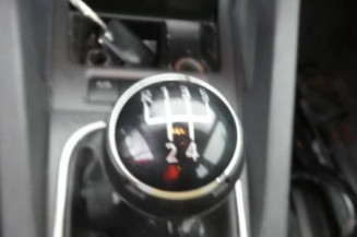 Malle/Hayon arriere VOLKSWAGEN GOLF 5