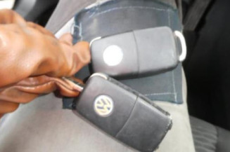 Malle/Hayon arriere VOLKSWAGEN GOLF 5