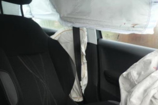 Malle/Hayon arriere PEUGEOT 208 1