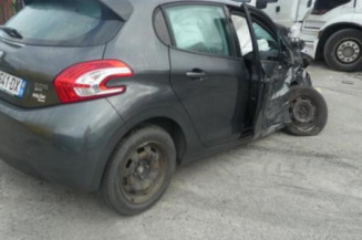 Malle/Hayon arriere PEUGEOT 208 1