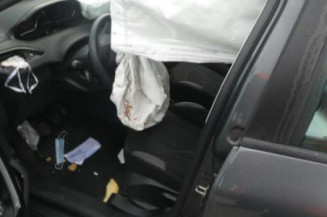 Malle/Hayon arriere PEUGEOT 208 1