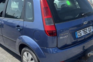 Aile avant droit FORD FIESTA 5