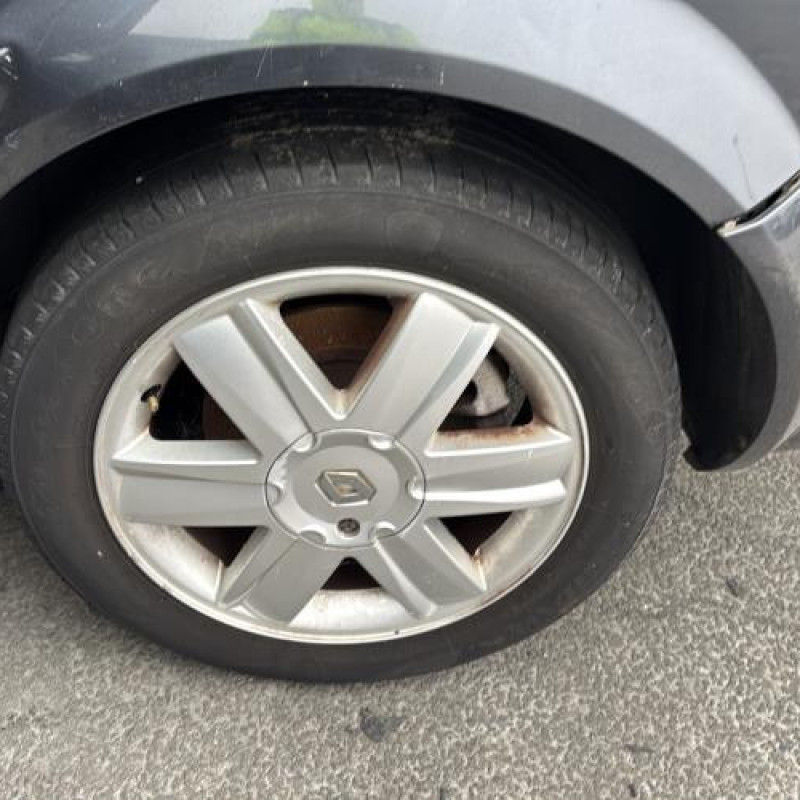 Aile avant gauche RENAULT MEGANE 2 Photo n°18