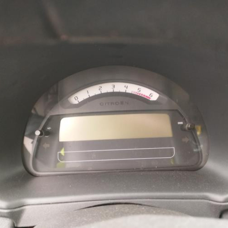 Reservoir essence CITROEN C2 Photo n°16