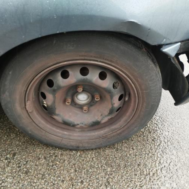 Reservoir essence CITROEN C2 Photo n°17