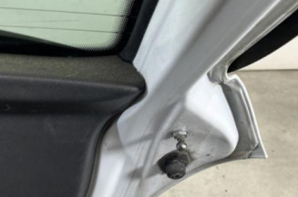 Malle/Hayon arriere OPEL CORSA D