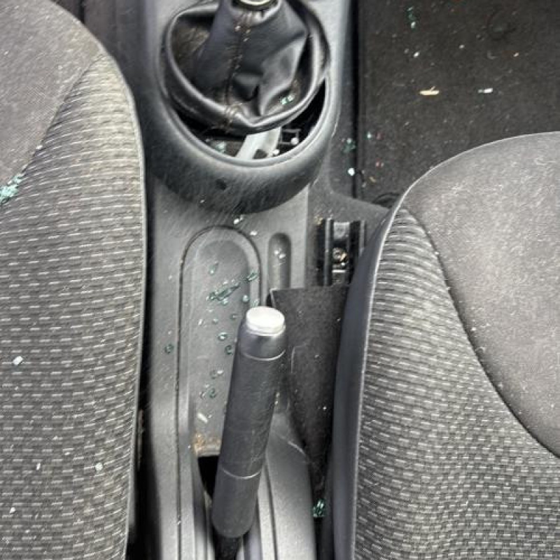 Reservoir essence CITROEN C2 Photo n°18