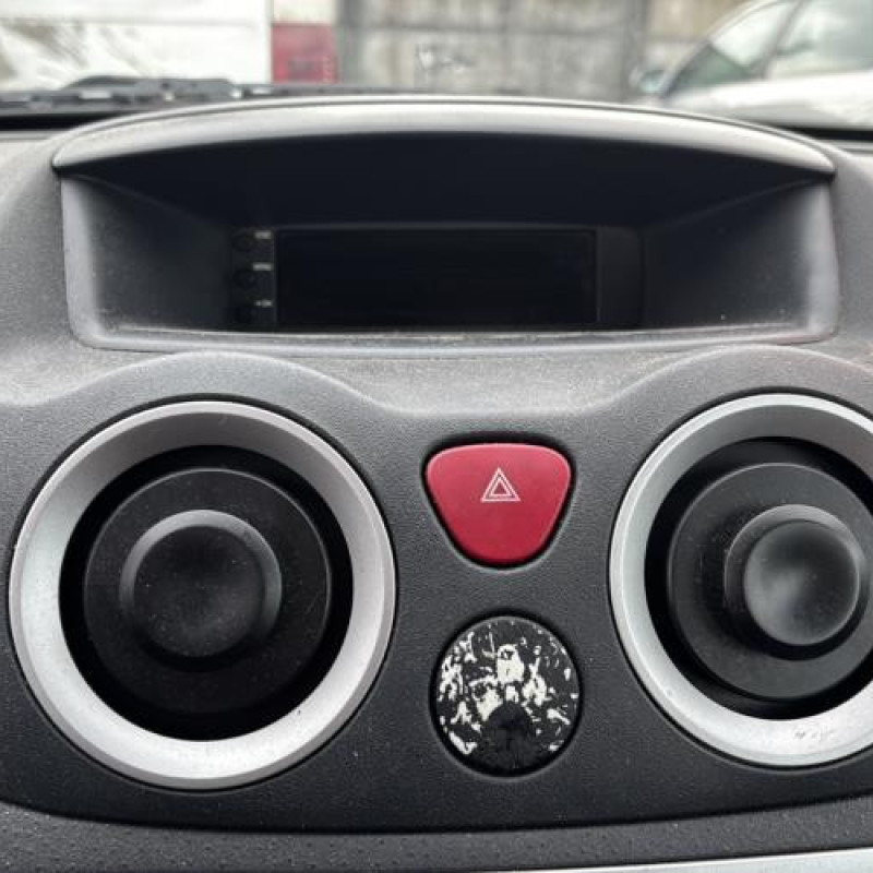 Reservoir essence CITROEN C2 Photo n°15