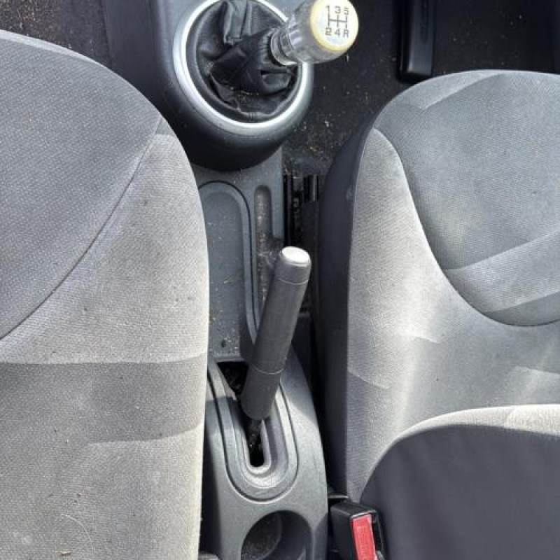 Reservoir essence CITROEN C2 Photo n°14