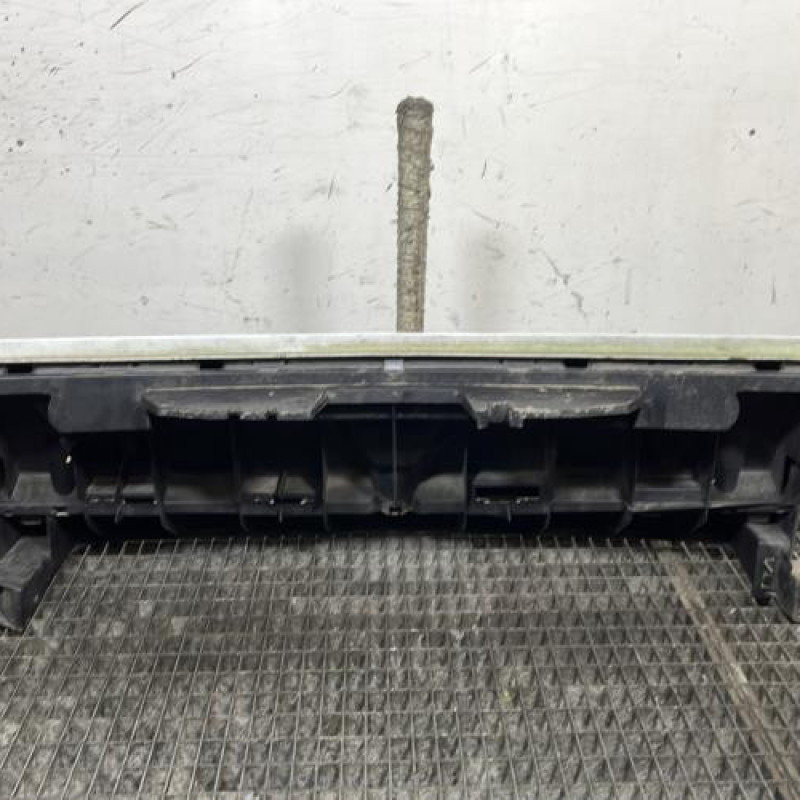 Calandre RENAULT KANGOO 2 Photo n°4