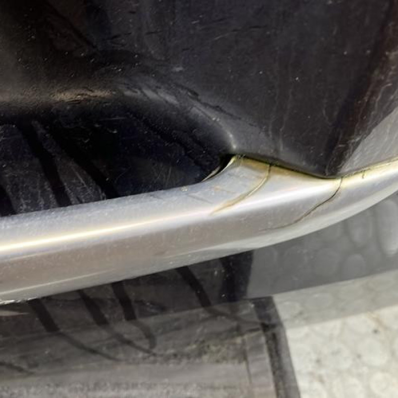 Malle/Hayon arriere CITROEN C8 Photo n°6