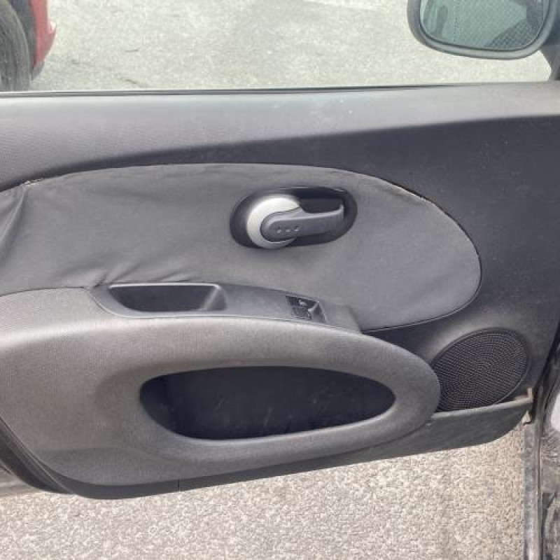 Malle/Hayon arriere NISSAN MICRA 3 Photo n°20