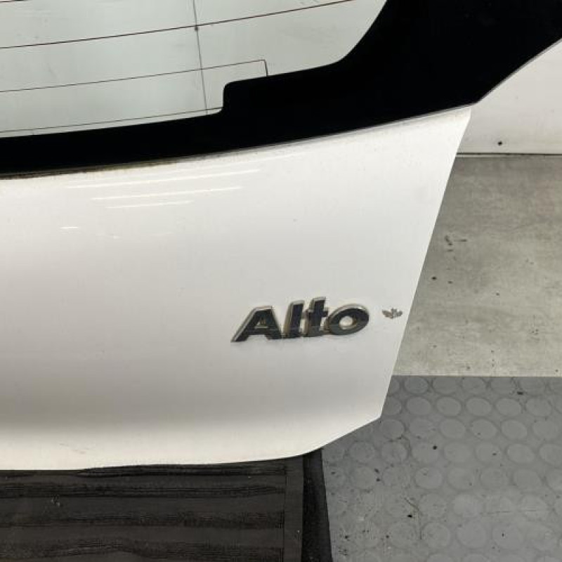 Malle/Hayon arriere SUZUKI ALTO 3 Photo n°8