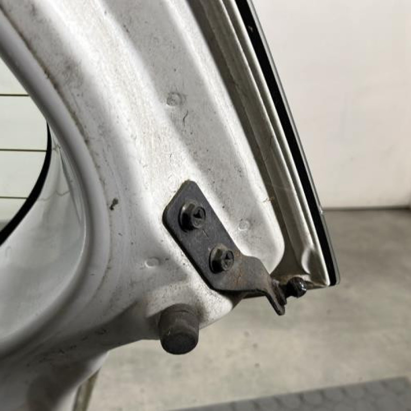 Malle/Hayon arriere SUZUKI ALTO 3 Photo n°11