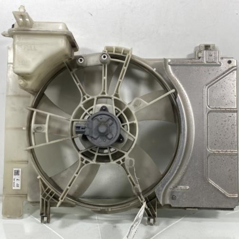 Moto ventilateur radiateur TOYOTA YARIS 2 Photo n°1