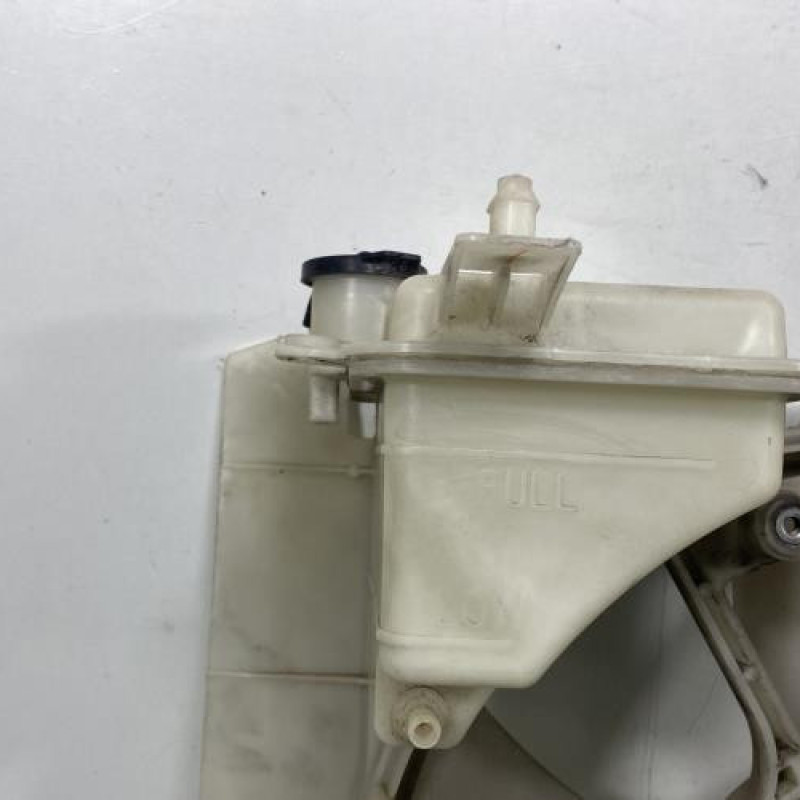 Moto ventilateur radiateur TOYOTA YARIS 2 Photo n°3