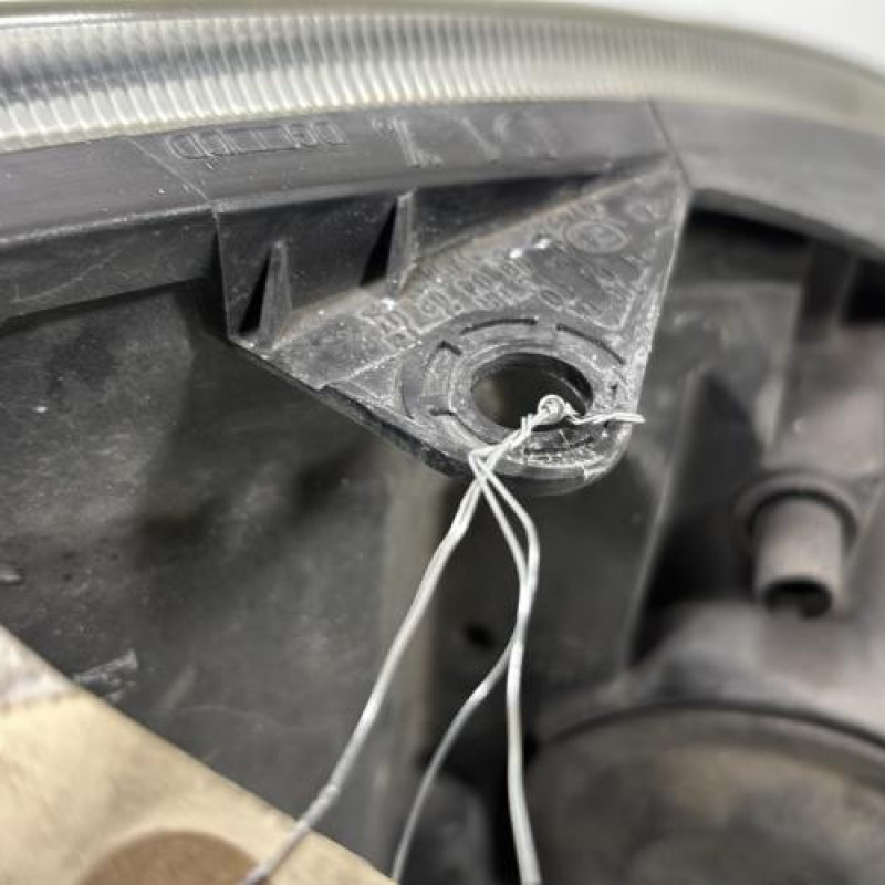 Optique avant principal gauche (feux)(phare) RENAULT CLIO 2 Photo n°3