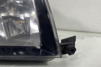 Optique avant principal droit (feux)(phare) SKODA FABIA 1