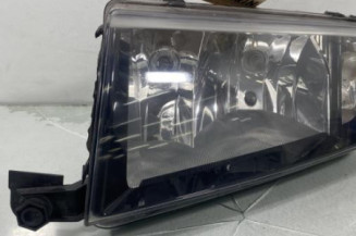 Optique avant principal gauche (feux)(phare) SKODA FABIA 1 Photo n°1