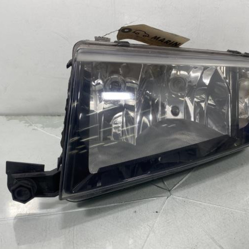 Optique avant principal gauche (feux)(phare) SKODA FABIA 1 Photo n°1