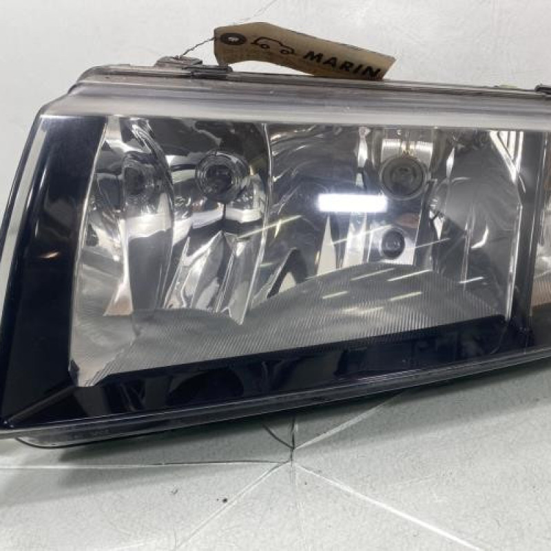 Optique avant principal gauche (feux)(phare) SKODA FABIA 1 Photo n°2