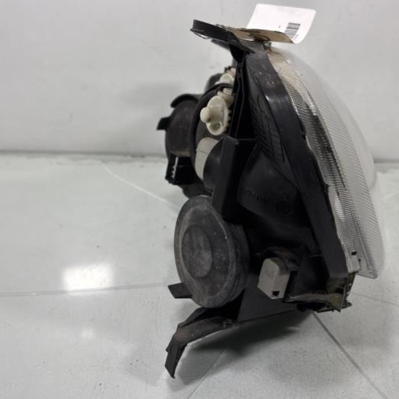 Optique avant principal droit (feux)(phare) OPEL CORSA C Photo n°6