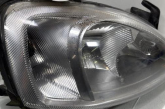 Optique avant principal droit (feux)(phare) OPEL CORSA C