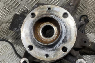 Pivot de moyeu avant droit RENAULT CAPTUR 1 Photo n°1