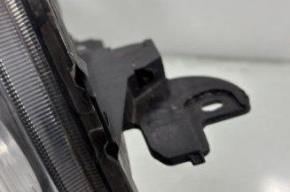 Optique avant principal droit (feux)(phare) TOYOTA AURIS 1